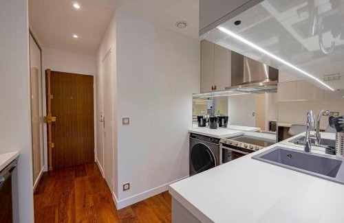 Porte-Dauphine Apartamento | Trendy ,quit and chic