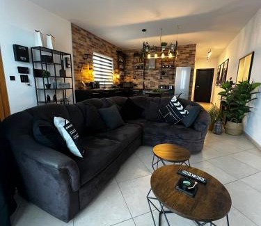 Marsaskala Apartamento | Trendy Seaside Escape 2 Bedroom Penthouse