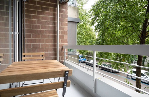 St. Johann Apartamento | Trendy St. Johann 3 Room w/ Storage, nr local market, by Blueground