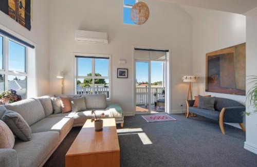 Nelson Casa | Trendy Townhouse