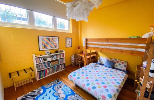 Richmond North Apartamento | Trendy Warehouse in Melbourne laneway, walk to MCG