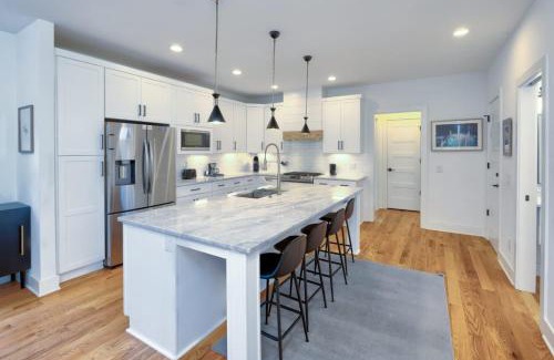 Chestnut Hill Casa | Trendy WeHo Home - Near DT Nashville
