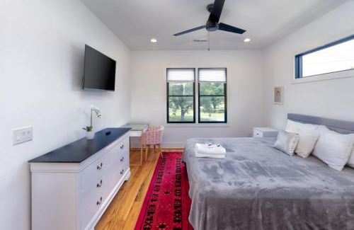 Chestnut Hill Casa | Trendy WeHo Home - Near DT Nashville