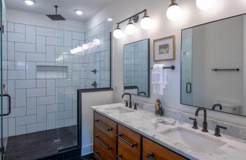 Chestnut Hill Casa | Trendy WeHo Home - Near DT Nashville