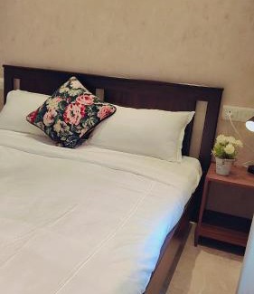 Hiranandani Gardens Apartamento | Trendy1BR+smart kitchen +Living room+1.5 toilets