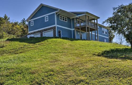 Trenton Casa | Trenton House with Mountain Views, Fire Pit and Grill!