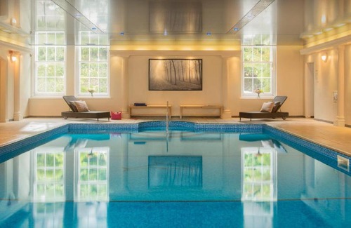 Par Complejo | Trenython Manor Resort