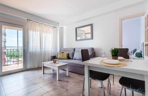Punta Umbria Apartamento | Tres dormitorios ,vistas al mar , junto a la playa