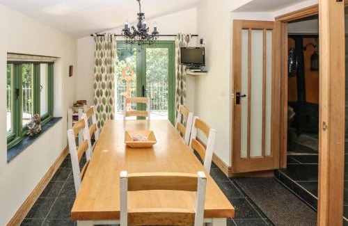 Dinas Cross Casa | Trewrach Cottage