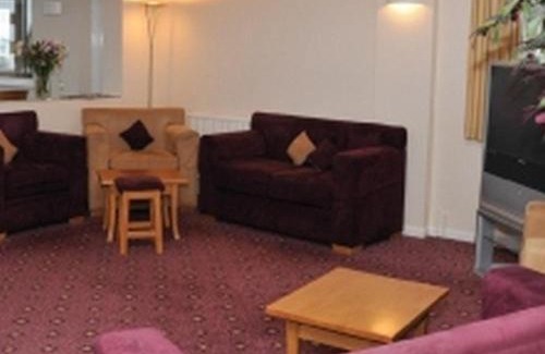 Little Hay Hotel | Tri-Star Hotel
