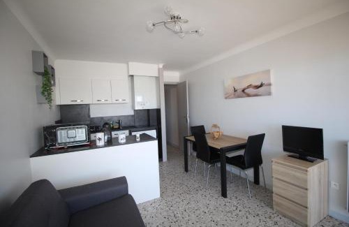 La Jetee Apartamento | TRIDENT - T2 avec vue sur la marina et à deux pas de la plage