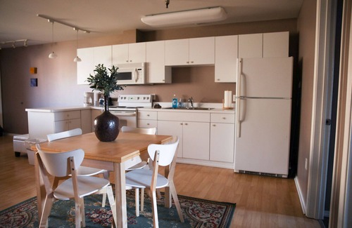 Sitka Apartamento | Trierschield Apartments - Downtown Sitka
