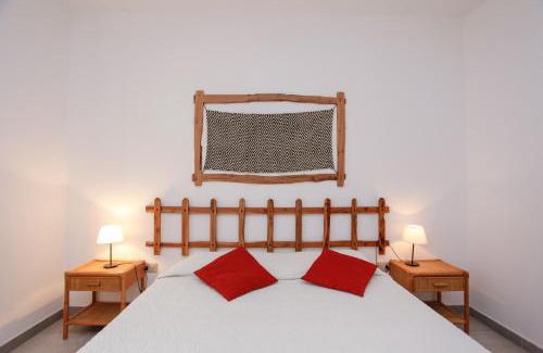 Agrustos Casa | Trilo Mare