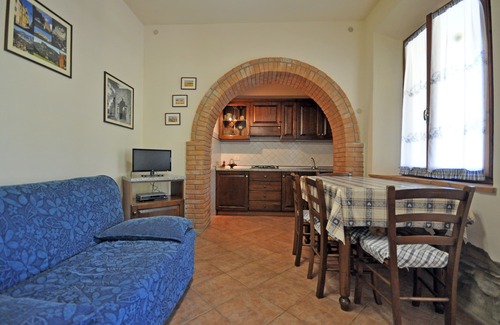 Montecatini Val di Cecina Casa | Trilocale 4 with pool and WIFI in the Tuscan nature for 6 people