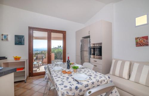 Baia Caddinas Apartamento | Trilocale Baja Caddinas Dani - Happy Rentals
