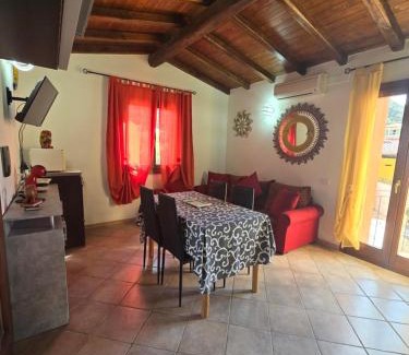 Tanaunella Casa | Trilocale Climatizzato L'OLEANDRO Tanaunella