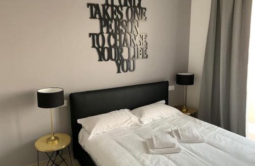 Bullona Apartamento | Trilocale con vista e due bagni vicino CityLife