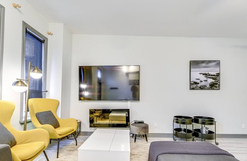 Trinity - Bellwoods Casa | Trinity Bellwoods Artistic Retreat