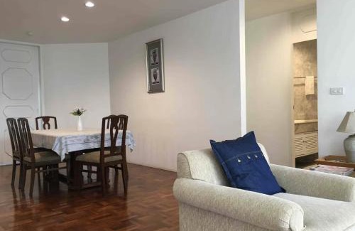 Silom Apartamento | Trinity City View 3BR Spacious Family Silom