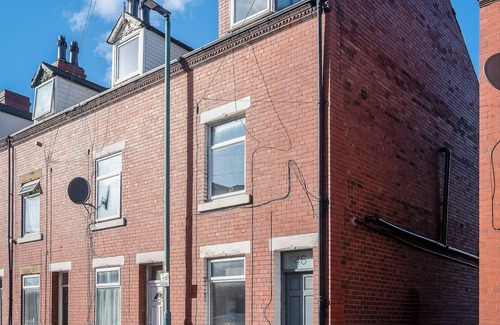 Wakefield Casa | Trinity Hideaway - Private En-suite Room Wakefield