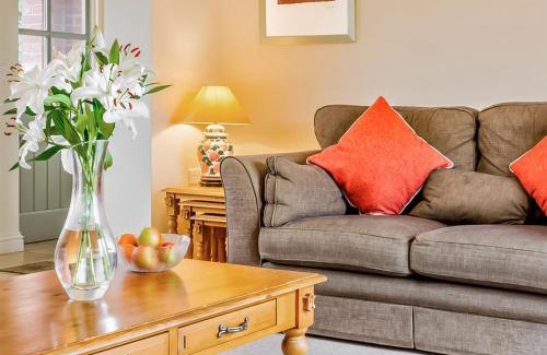 Irstead Casa | Trinity House