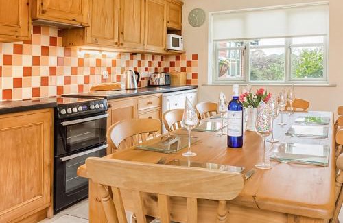 Irstead Casa | Trinity House
