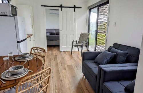 Burrum River Complejo | Trinity Islands Holiday Park - Cabin Accommodation