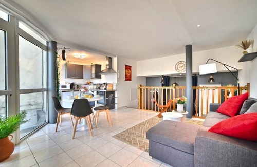 Saintes Apartamento | Triomphe - VUE Sublime, Hypercentre, TV 4K, Fibre