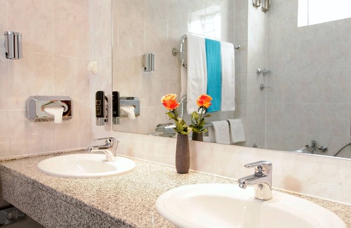 Mitte Hotel | Trip Inn Klee am Park Wiesbaden