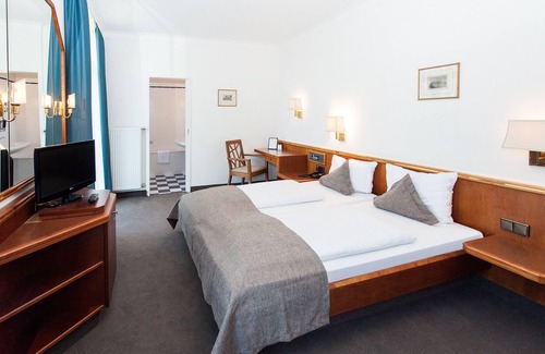 Mitte Hotel | Trip Inn Klee am Park Wiesbaden