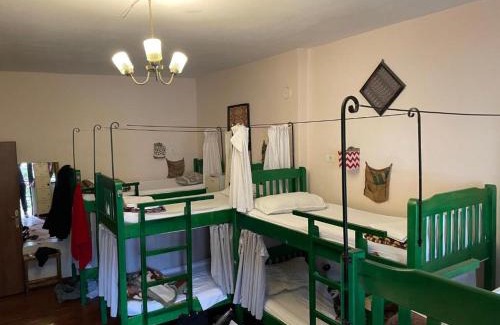 Tirana Hostal | Trip'n'Hostel