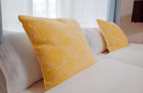 Higashitateishi Apartamento | Triphome Tateishi New open/2 single beds/big table/300M WiFi
