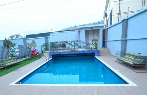 Abuja Hotel | Triple 9 Apartments, Pool & Spa