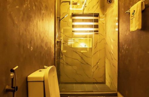 Abuja Hotel | Triple 9 Apartments, Pool & Spa