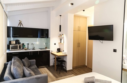 Psirri Hotel | Triple A - Evripidou 36
