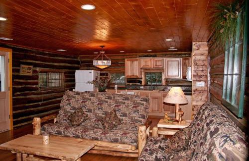 Estes Park Casa | Triple R Cottages- 8 cabin