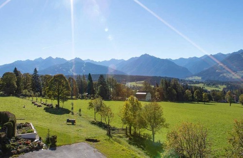 Schildlehen Otro | Pension Stoffenbauer - triple room, shower, toilet, balcony