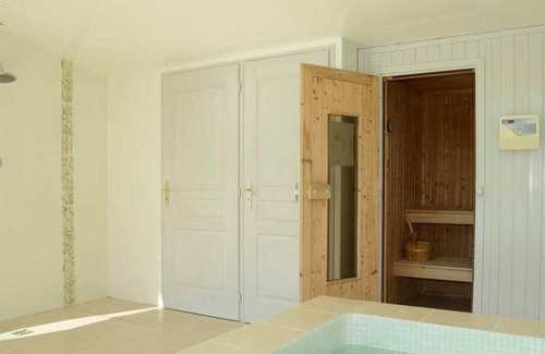 Saint Palais Casa | Triple-Baño con bañera-Vista al Jardín