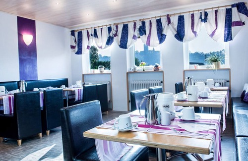 Thallichtenberg Apartamento | Triple room with shower and WC