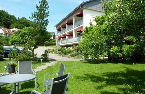 Sigmaringen Apartamento | Triple room with bath or shower and WC