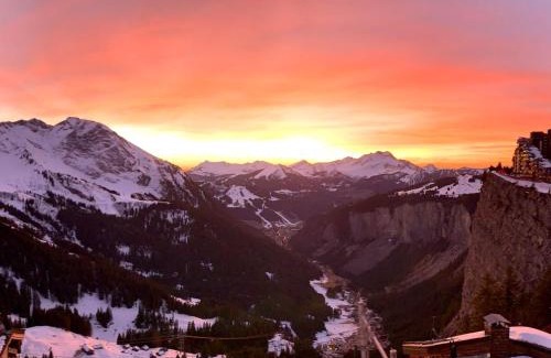 Avoriaz Apartamento | Triplex de Charme pour 12 Personnes avec Cheminée, Balcons et Services Hôteliers - Avoriaz - FR-1-314-229
