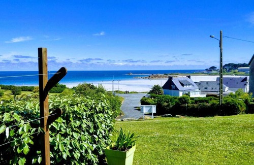 Trevou-Treguignec Apartamento | Triplex for 5 people with sea view terrace 100 m from Trestel beach