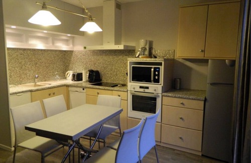 Ax-les-Thermes Apartamento | Triplex Tipo Loft, totalmente reformado, ascensor, 6 personas, 2 baños, Ideal para familias