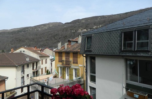 Ax-les-Thermes Apartamento | Triplex Tipo Loft, totalmente reformado, ascensor, 6 personas, 2 baños, Ideal para familias