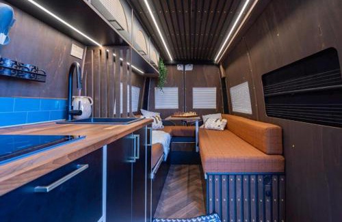 Blackburn Otro | Trippie Campers