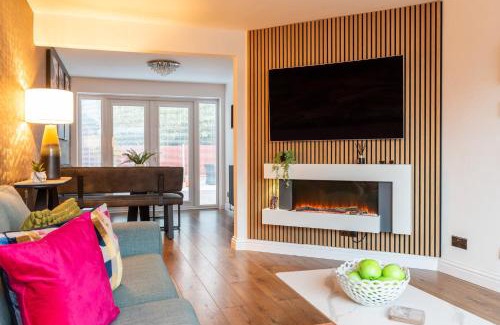 Measham Casa | Triumph House