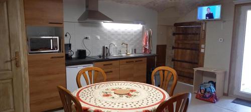 Civray-de-Touraine Casa | Troglo De Denise