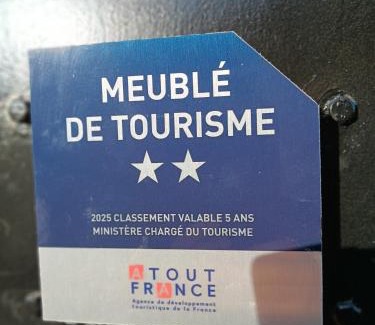 Saint-Etienne-sous-Bailleul Casa | Trois logements indépendant au Grande Vigne
