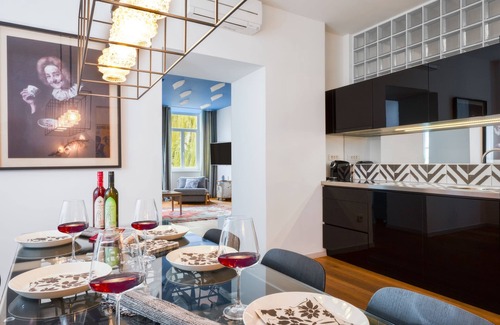 Ljubljana Old Town Hotel | Tromostovje apartments