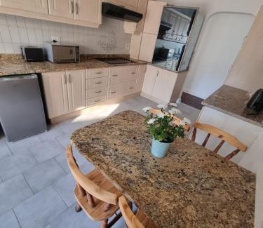 Durban North Casa | Troon Harmony - Room 2